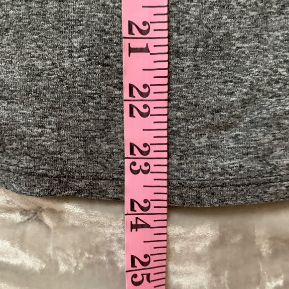 The North Face size medium gray spell out sleeveless EUC - Picture 6 of 7